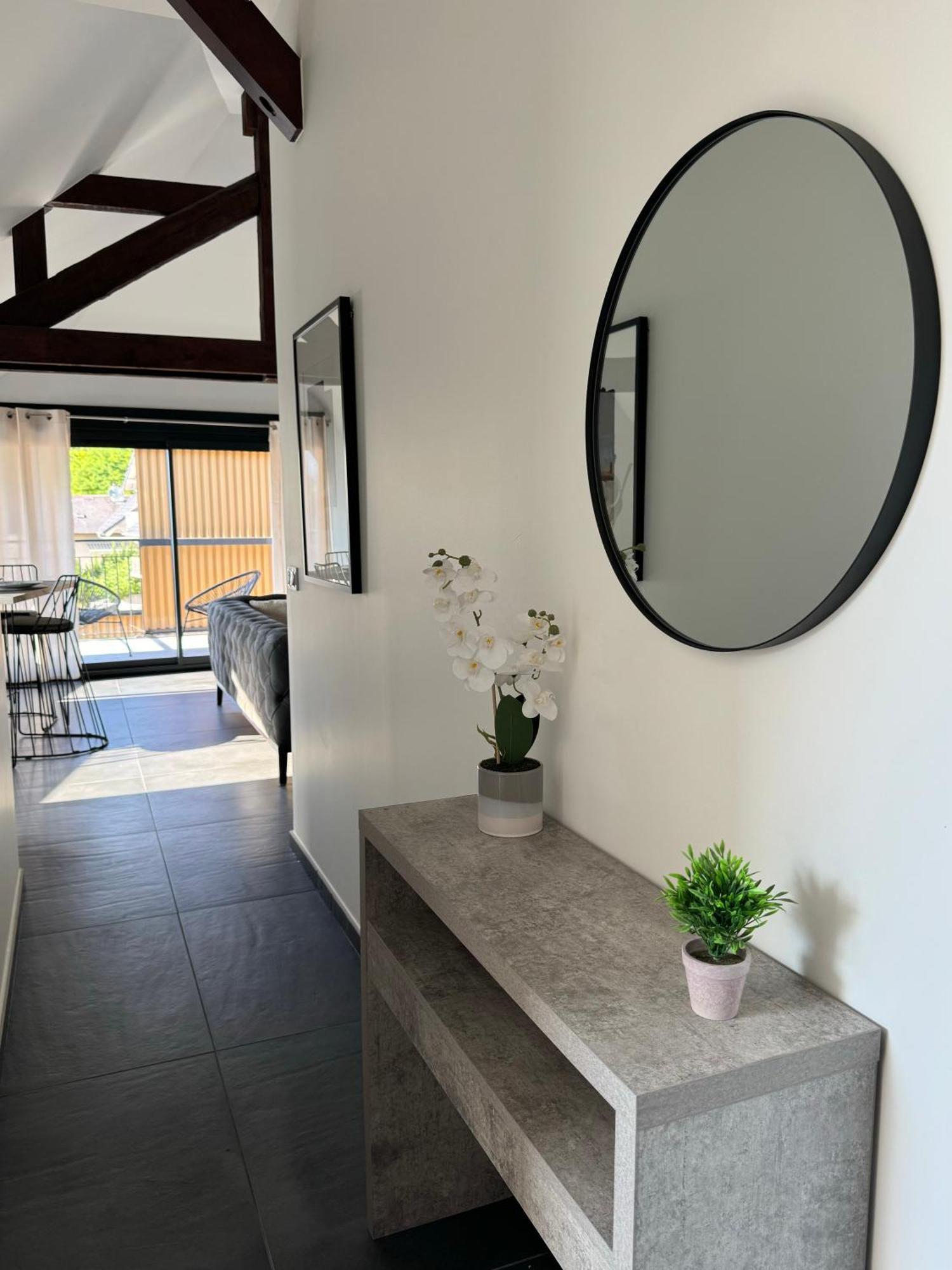Voglans Magnifique Appartement Vue Lac - 5 Personnes מראה חיצוני תמונה
